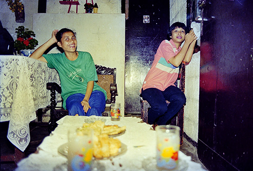 ​Jayapura , sept 1995..Sandra en Mince.