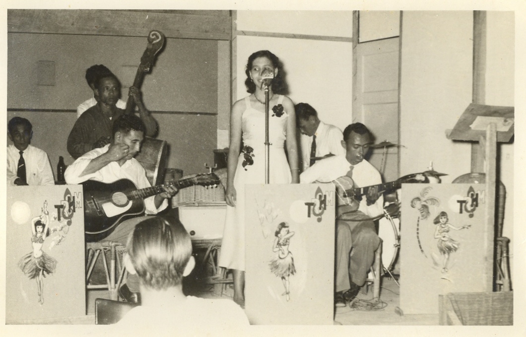 Manokwari 1955 de Soos: zang Juty Hajema